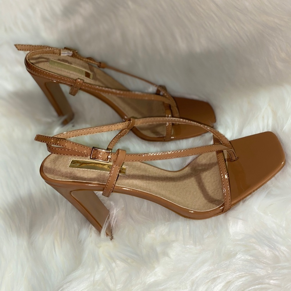 Australian brand heels! Fits size 9/10 worn once!